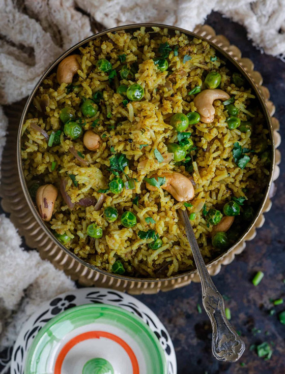 على طريقة الأيورفيدا.. الأرز بالليمون مع الكاجو والبازلاء صورة رقم 1