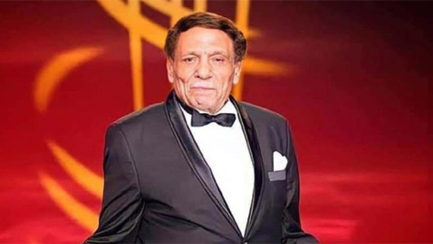 رامي إمام يفجّر مفاجأة عن عادل إمام: الزعيم معتزلش وهيرجع للتمثيل تاني